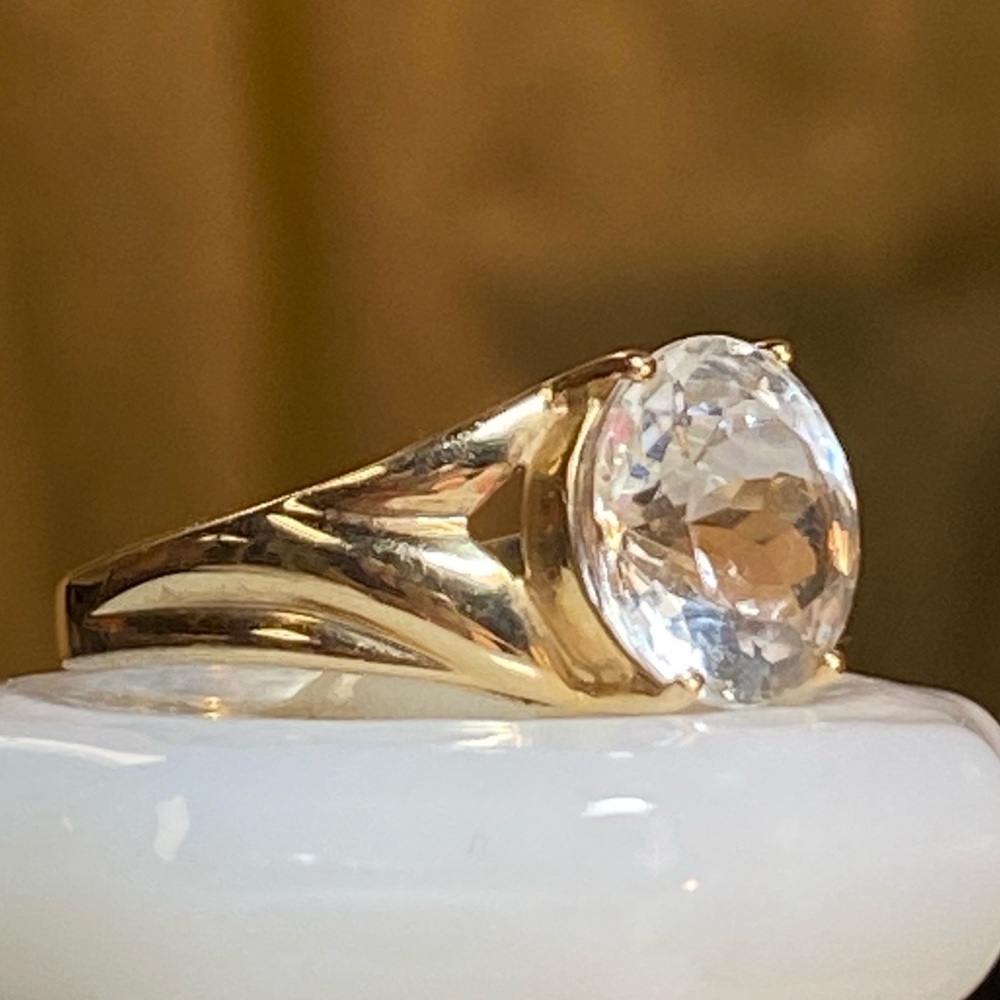 Vintage 14K Yellow Gold Moissanite Solitaire Ring Size 6 Large Sparkly - Picture 10 of 16